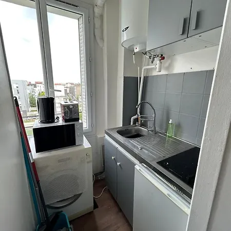 Apartment Studio Cosy Renove, Proche Metro & Stade De France Aubervilliers