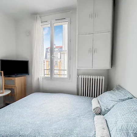 Apartment Studio Cosy Renove, Proche Metro & Stade De France Aubervilliers