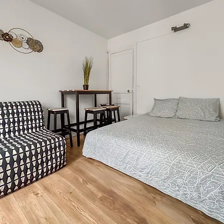Apartment Studio Cosy Renove, Proche Metro & Stade De France Aubervilliers